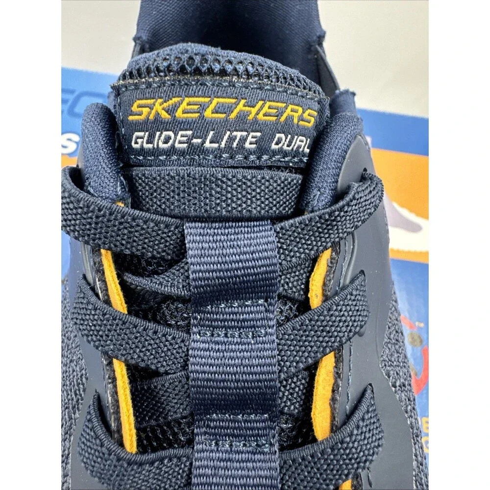 Skechers Men's Hands Free Swift Fit Slip On Memory Foam Shoes - Size 8 Navy
